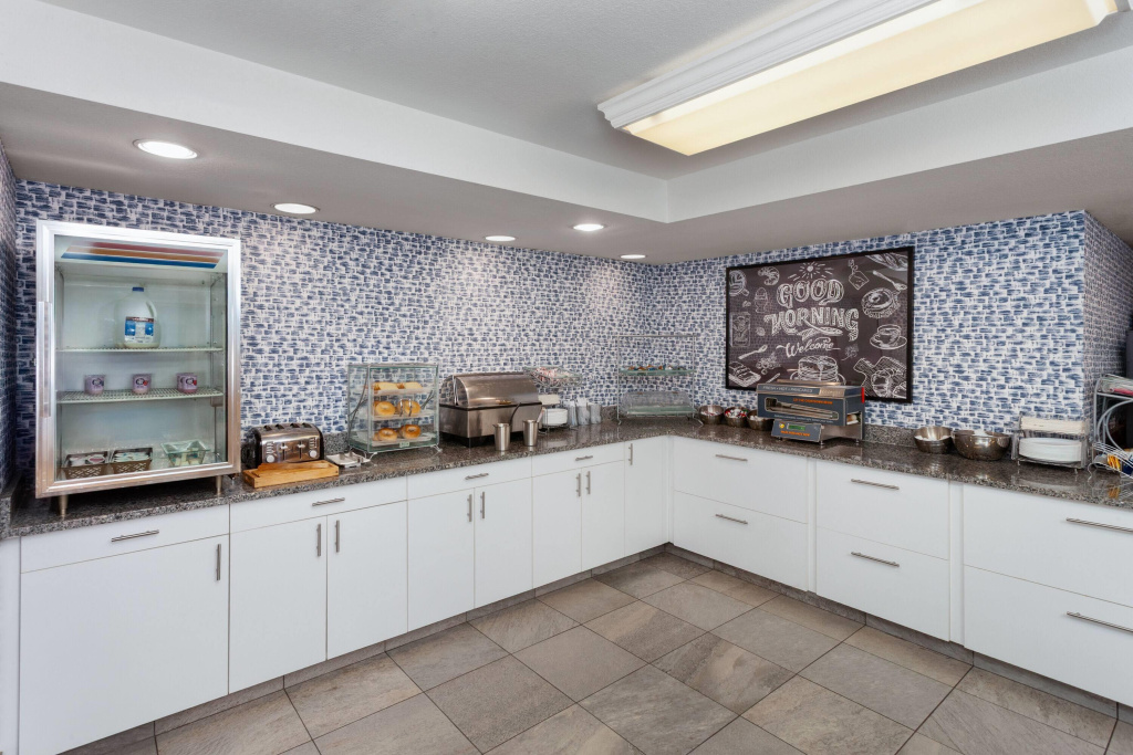 AmericInn by Wyndham Appleton North/Little Chute