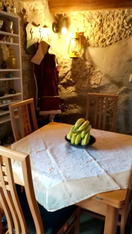 House With 3 Bedrooms in Ansiães, With Wonderful Mountain View, Furnis