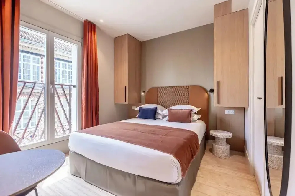 Suites FL By Sweett