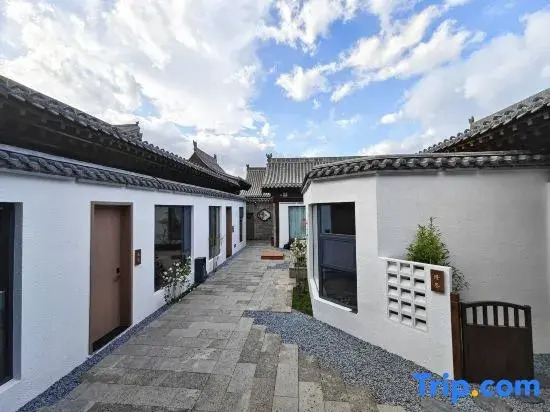 Shi San Yue Hot Spring Inn