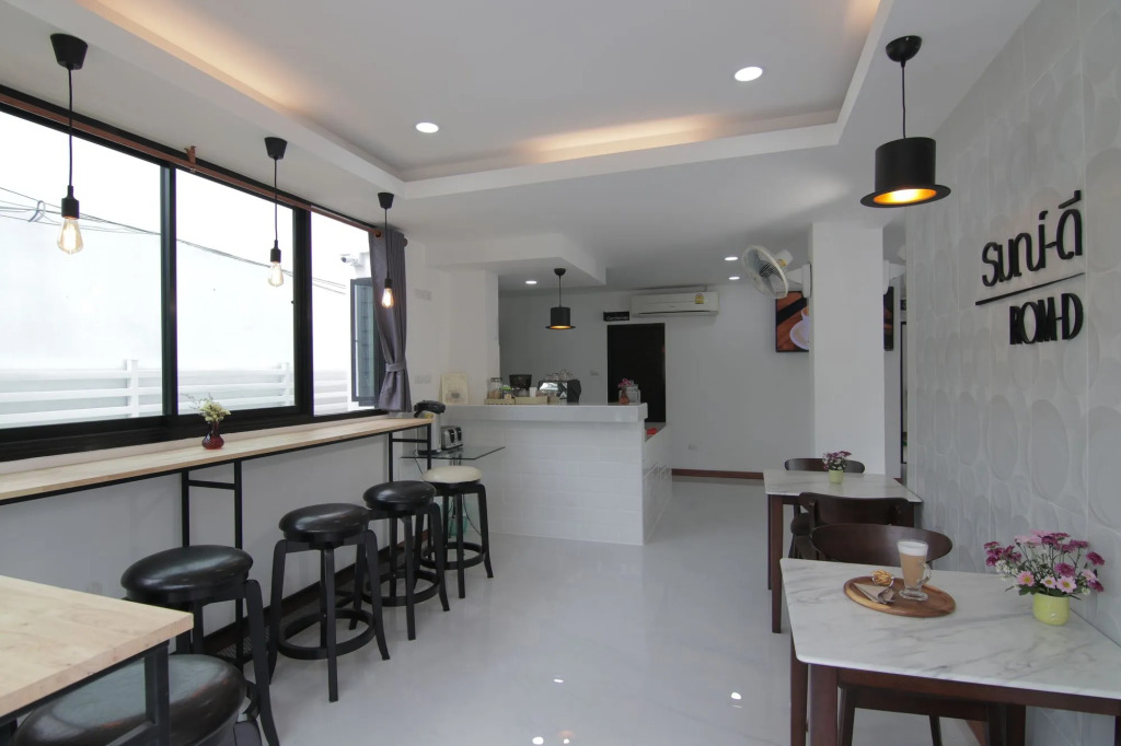 Gusto House