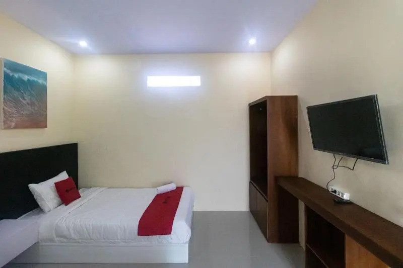 Formerly RedDoorz Plus Kantor Bupati Banyuwangi