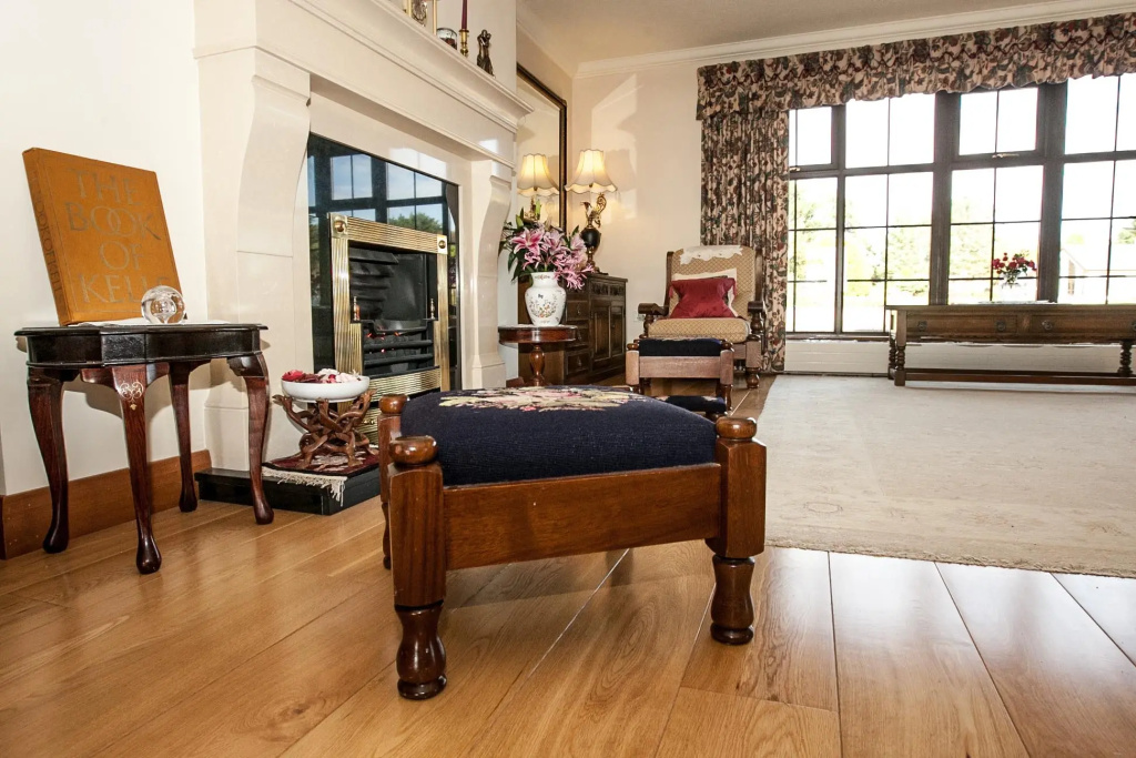 Ardmor Country House