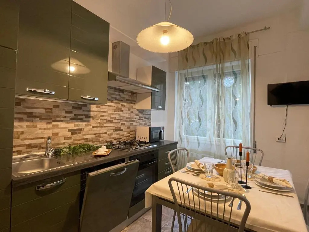 [Alassio City Center] 4 Rooms - 100 meters from the sea