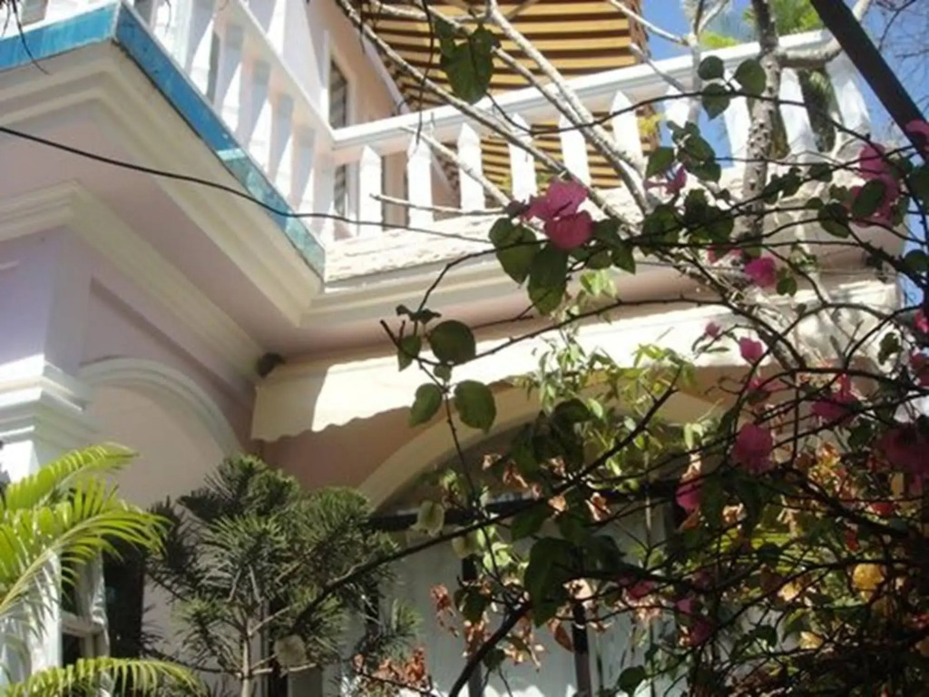 EOcambo Villa