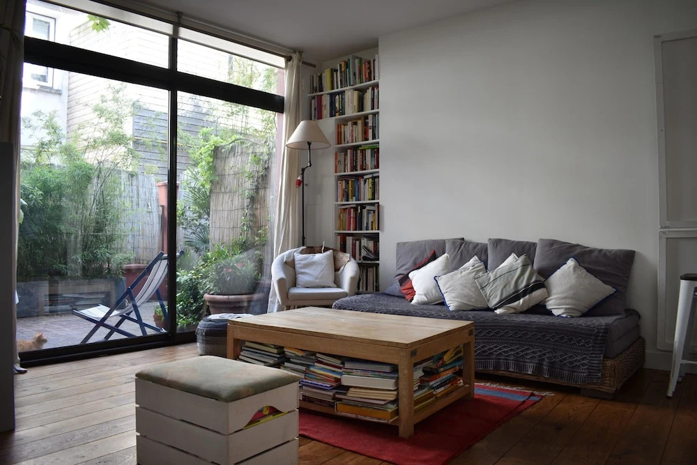Spacious 2 Bedroom Loft Style Apartment