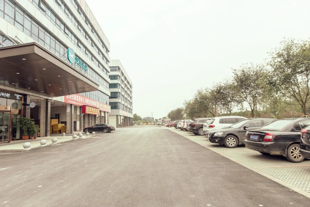Hanting Hotel Yiyang Taojiang Huatong Cheng