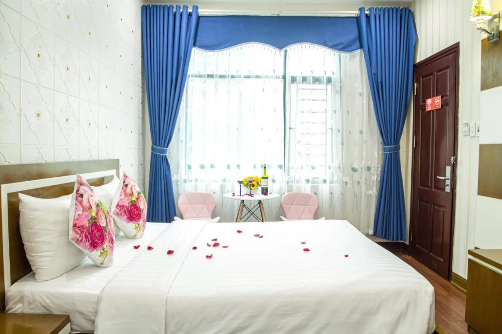 Khách sạn Hướng Dương