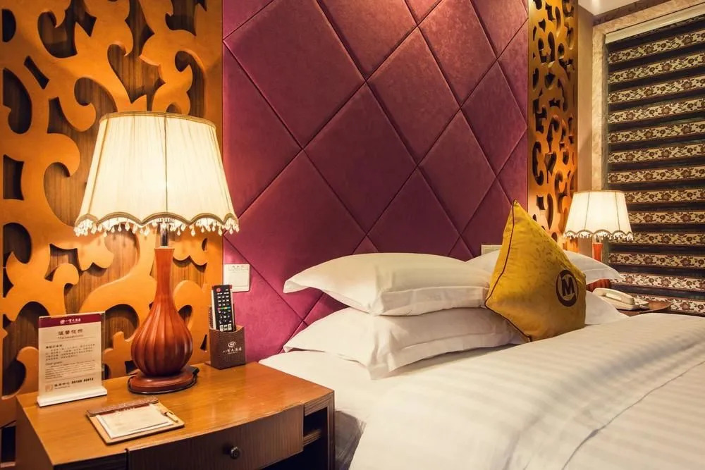 Chengdu Babao Grand Hotel