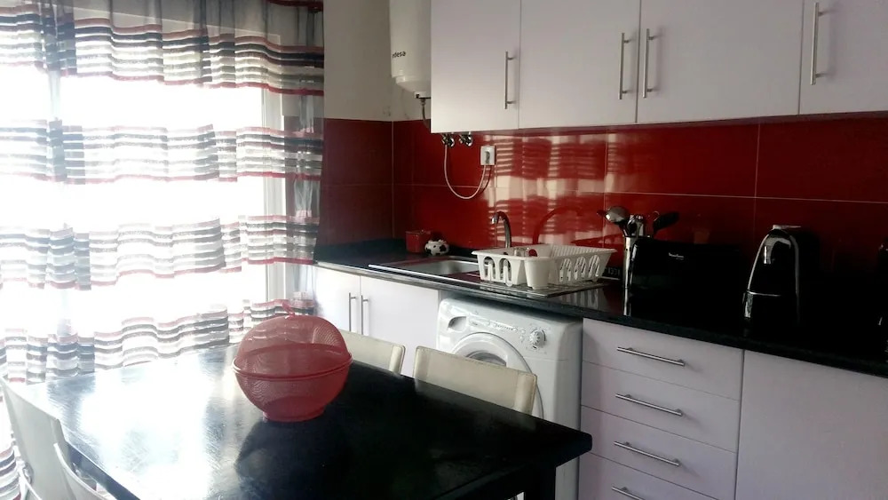 Apartment with One Bedroom in Nazaré, with Wonderful Sea View And Wifi - 2 Km From the Beach