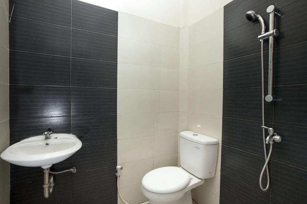 Sky Inn Syariah Mastrip 1 Surabaya by Reddoorz