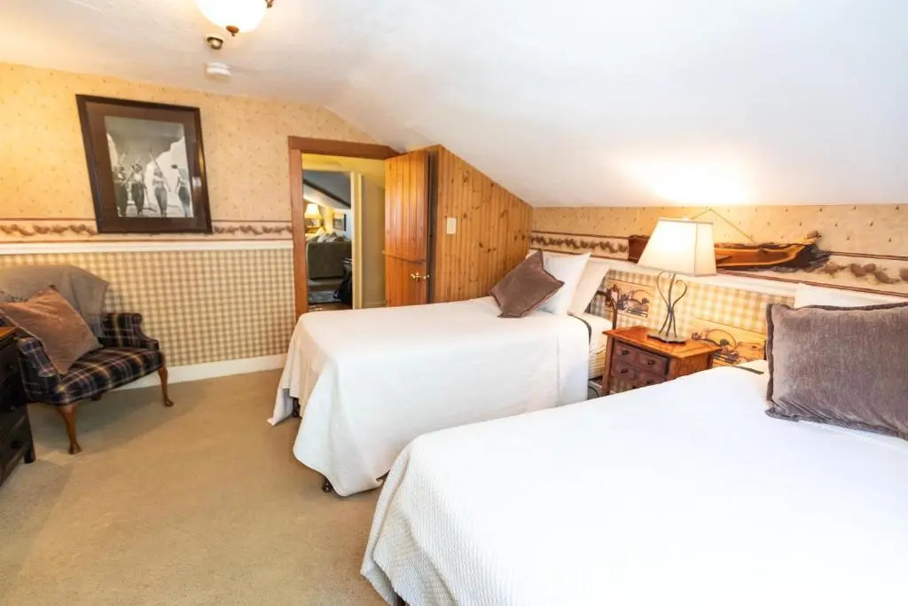 Waybury Inn