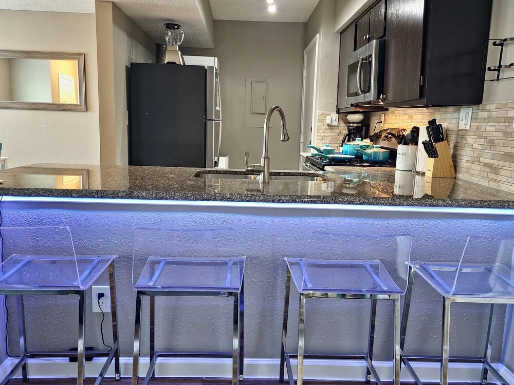 Live on the Bay - Walk To Moody Gardens - Private Fishing Pier & Boat Slips