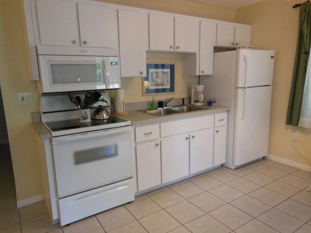 Tarpon Tale Inn