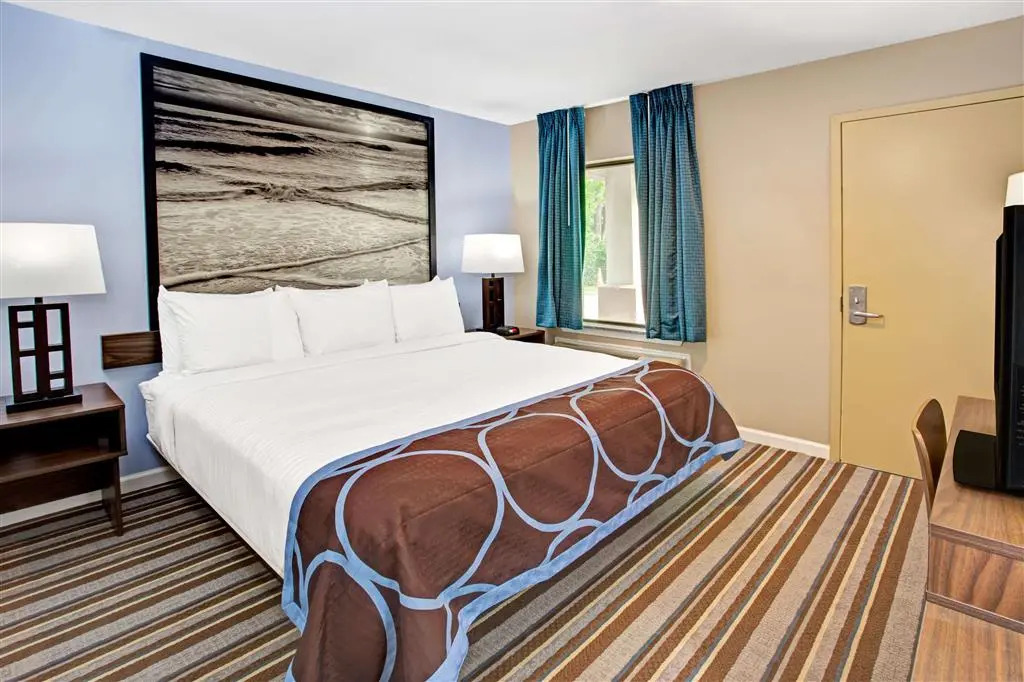 Super 8 By Wyndham Asbury Park