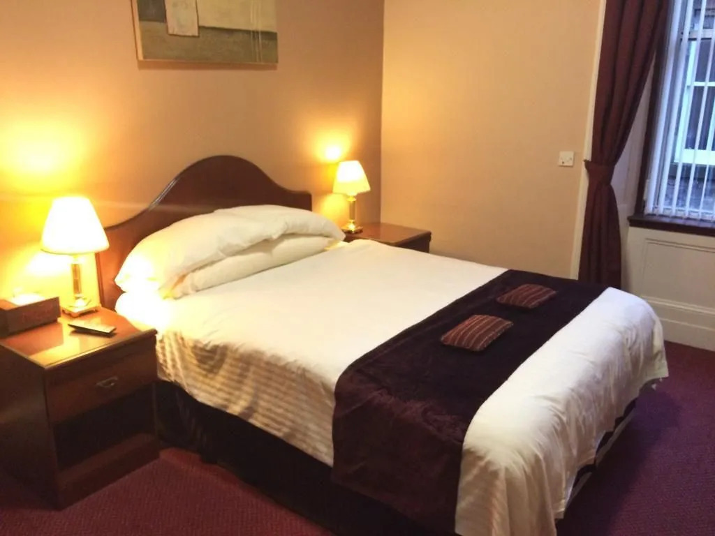 Edinburgh Whisky House Hotel