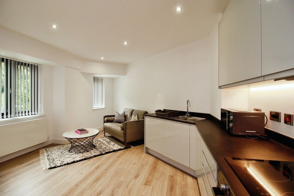 Seven Stays Modern Studio Apartment - Solihull