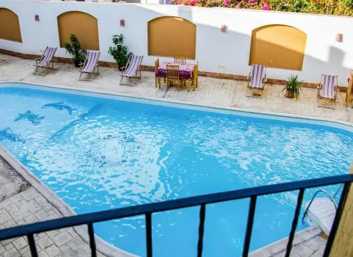 New Yalla Hotel