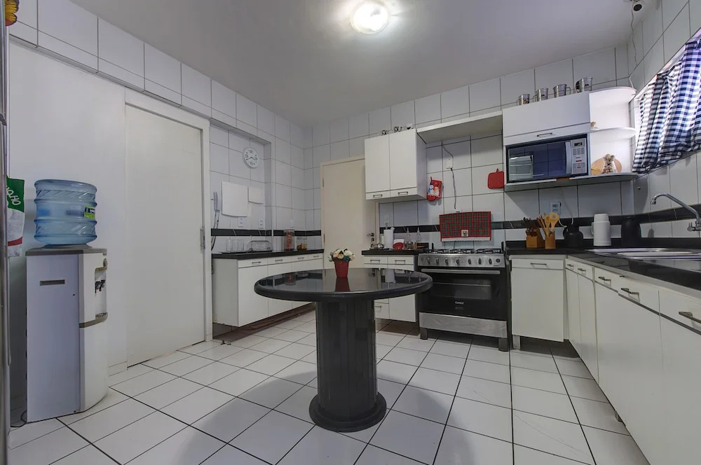 Apartamento completo em excelente bairro