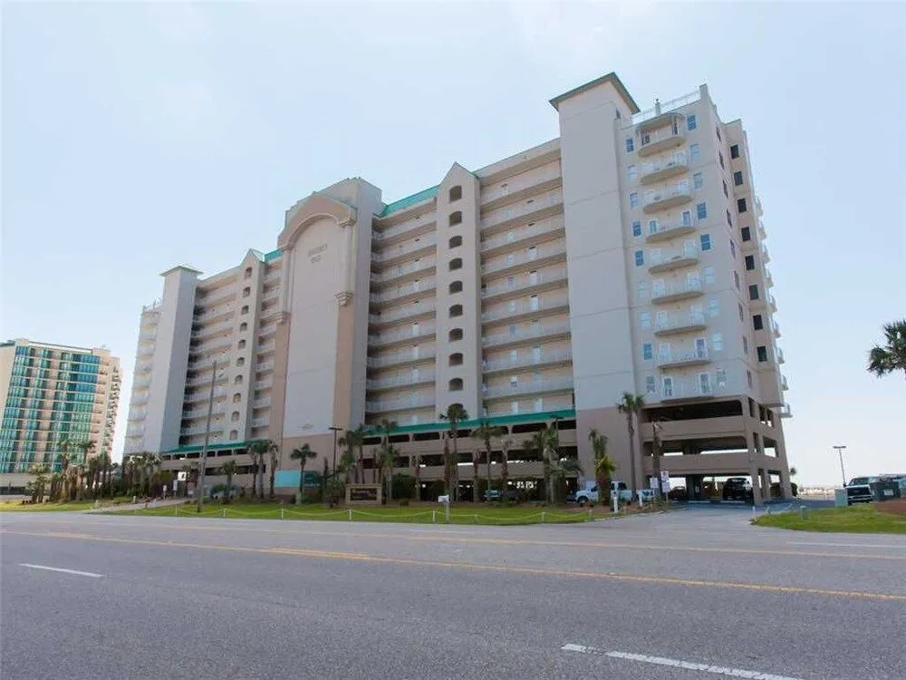 Regency Isle 507 - 2 Br condo by RedAwning