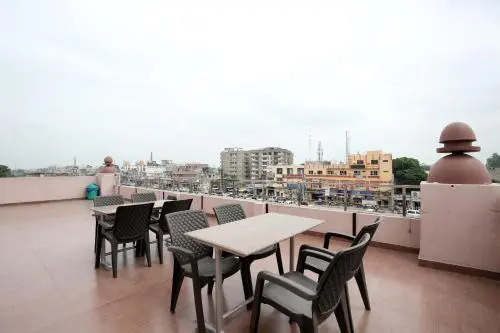 Raj Mahal Motel