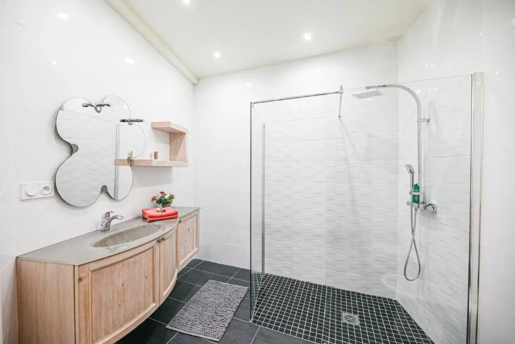 Bamboo Plage Ap4220 by Riviera Holiday Homes