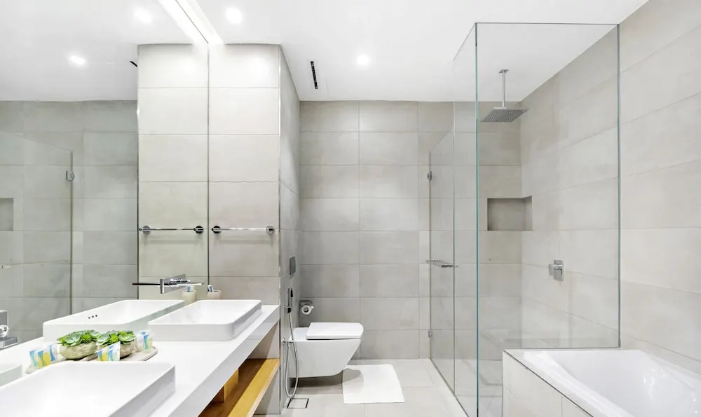 WelHome - Deluxe Apartment With Direct Access to the Beach