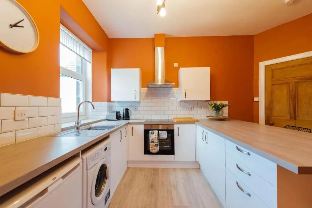 The Riverside Apartment (free parking)