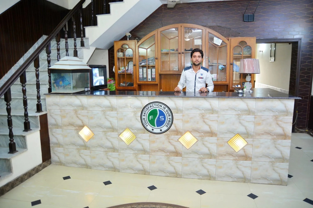 Step Inn Guest House Lahore