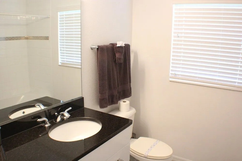 Amazing Pool With Golf View 3 Bedroom Home by Redawning