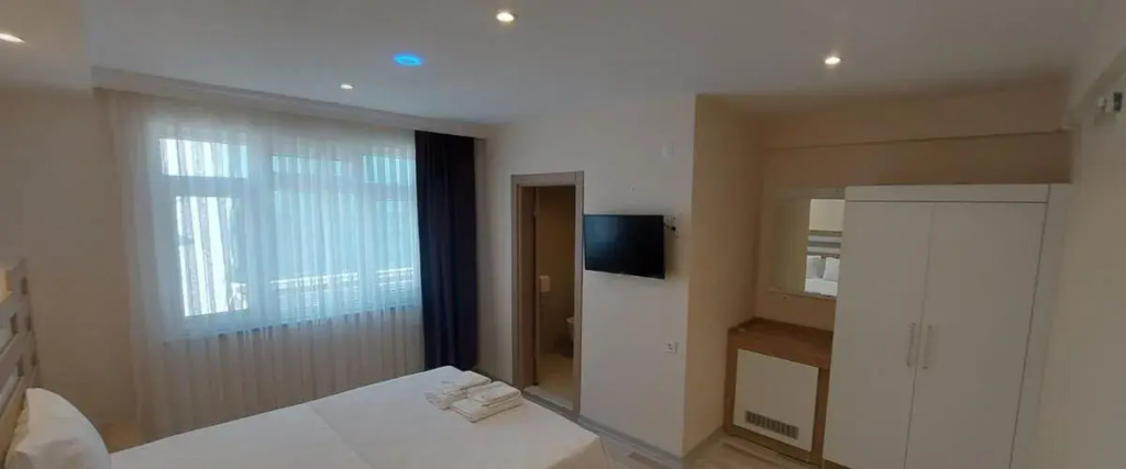 Seventy Four Hotel