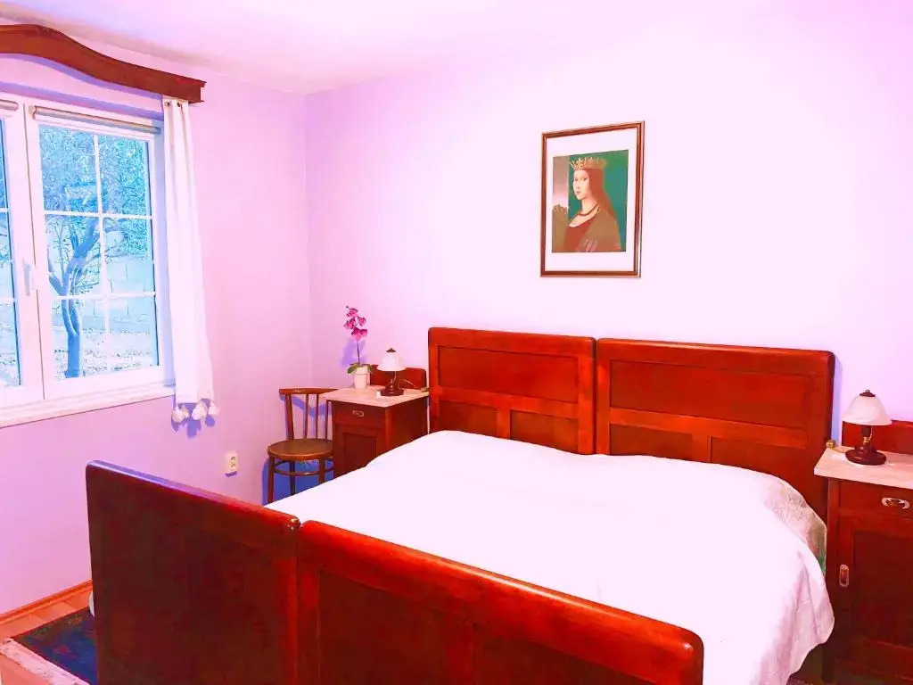 Apartman "SARAH" - One apartment house