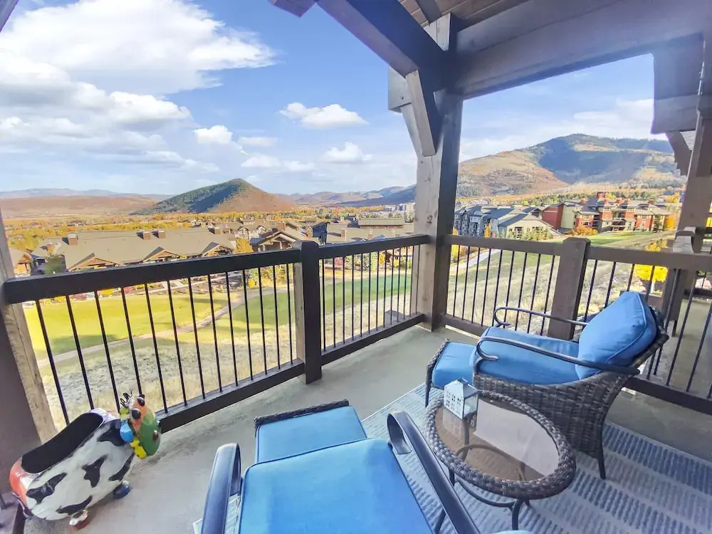 4202 Modern Vibe At Fairway Springs 3 Bedroom Home