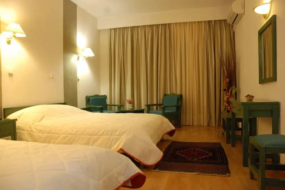 Dryas Hotel
