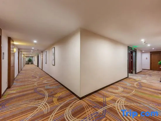 News Rezen Hotel