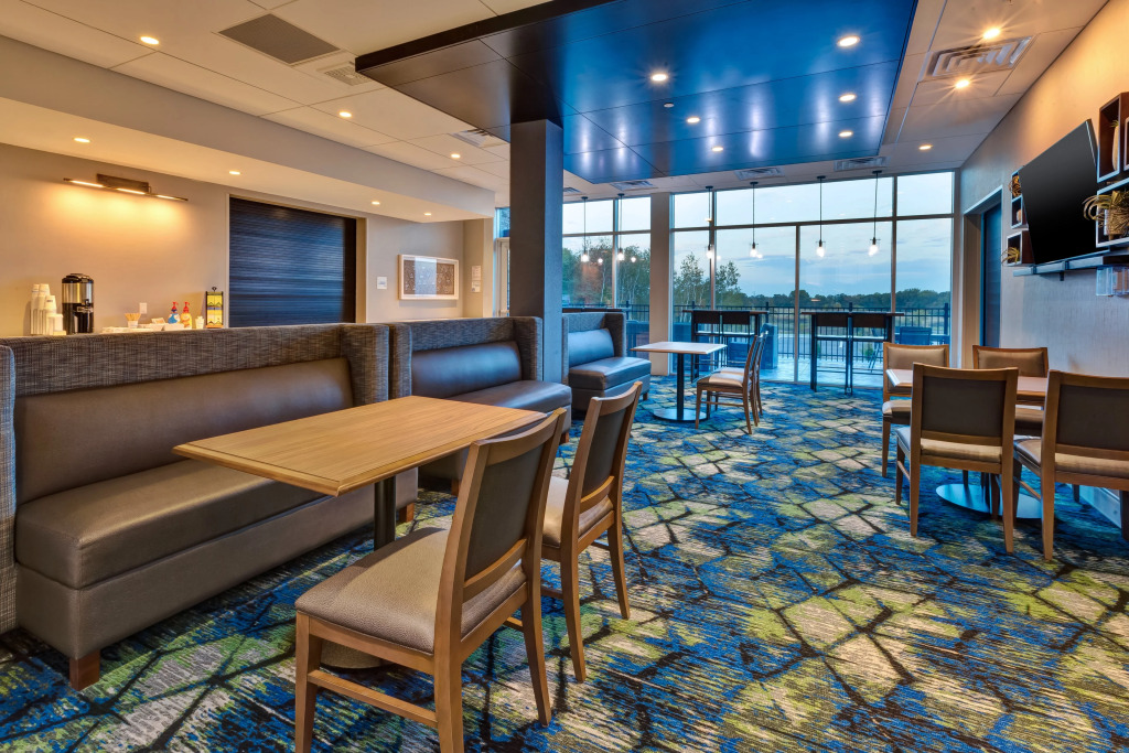Holiday Inn Express & Suites - Cedar Springs - Grand Rapids N by IHG
