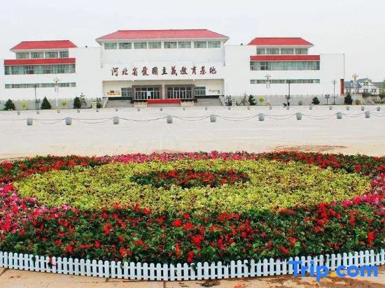 Anhua Hotel
