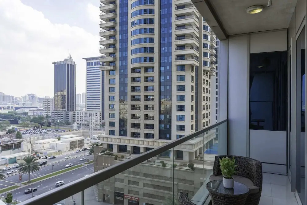 Charming & Spacious Apt in Dubai Marina - Fits 5