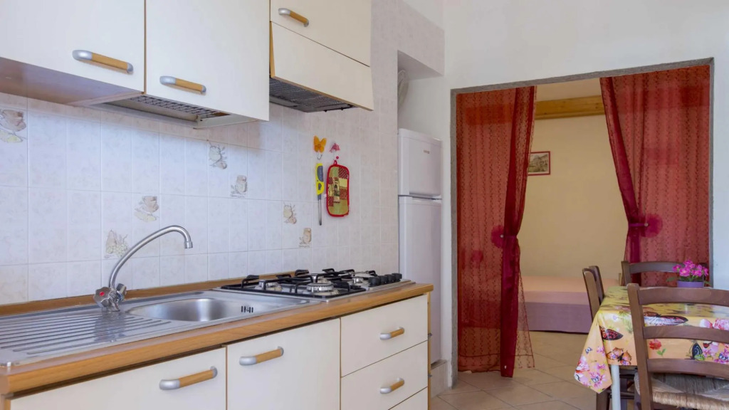Studio 6 apartment Fetovaia just 300 meters from the beach with private parking-FETOVAIA MONO 6