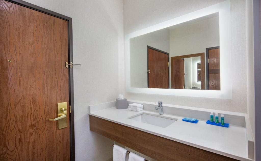Holiday Inn Express Hotel & Suites Bishop by IHG