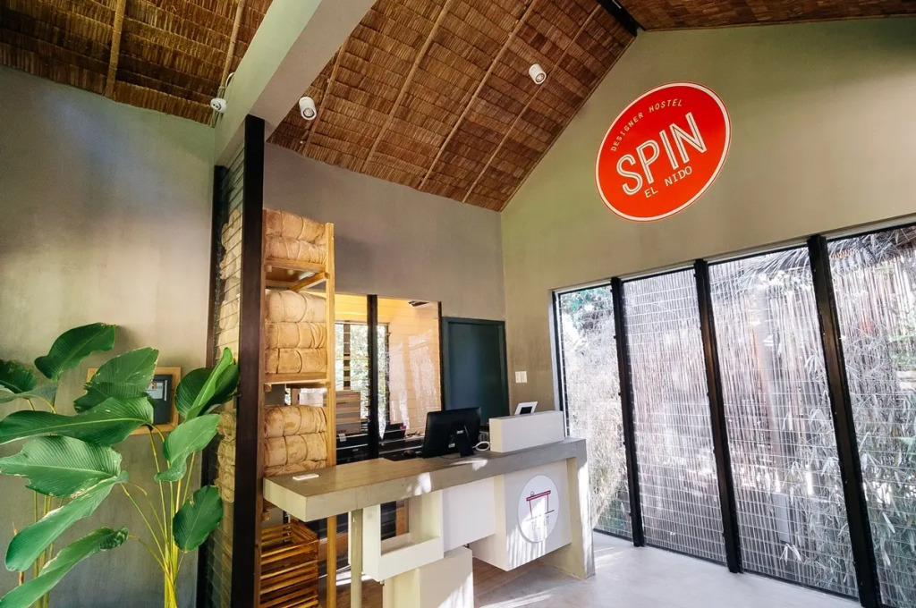 Spin Designer Hostel - El Nido