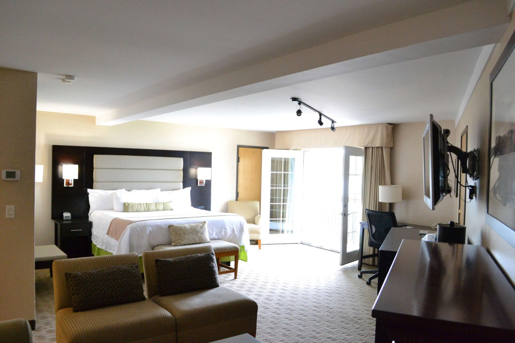 Best Western Plus Silverdale Beach Hotel