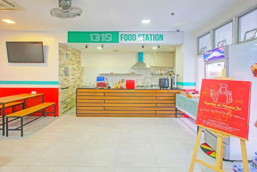 OYO 1144 1318 Residences