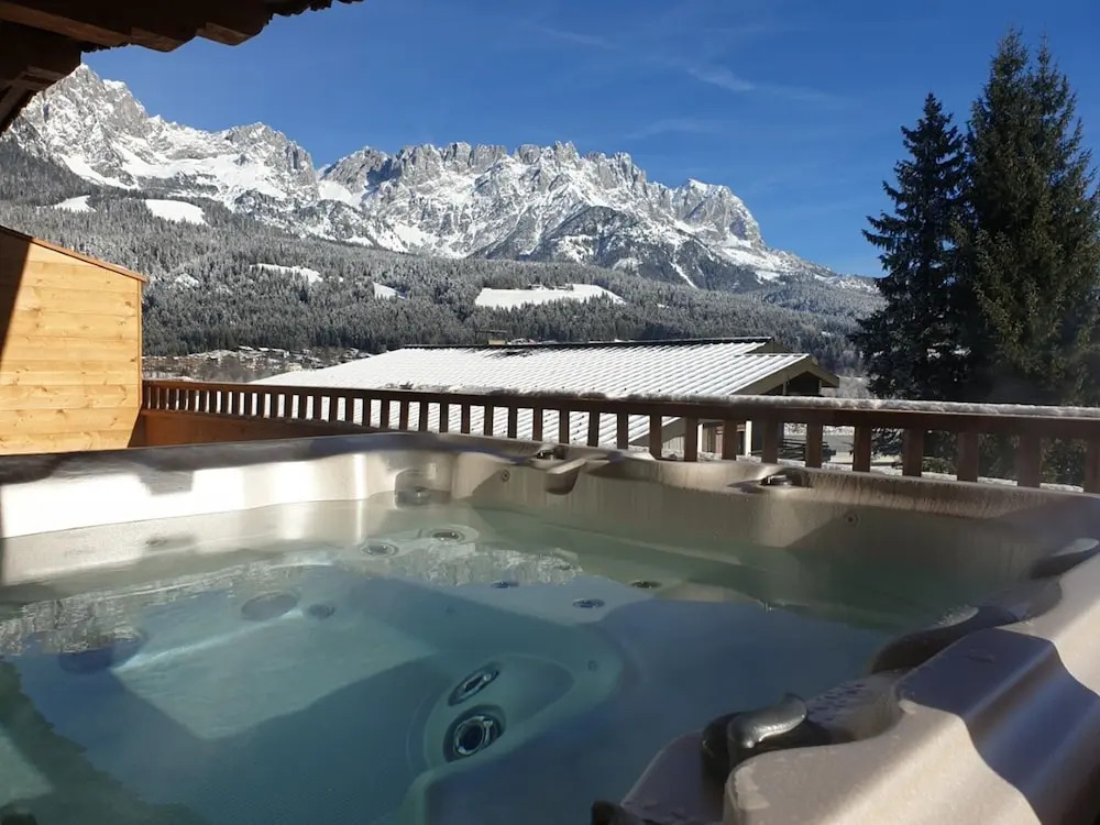 Luxury Villa in Ellmau with Hot Tub