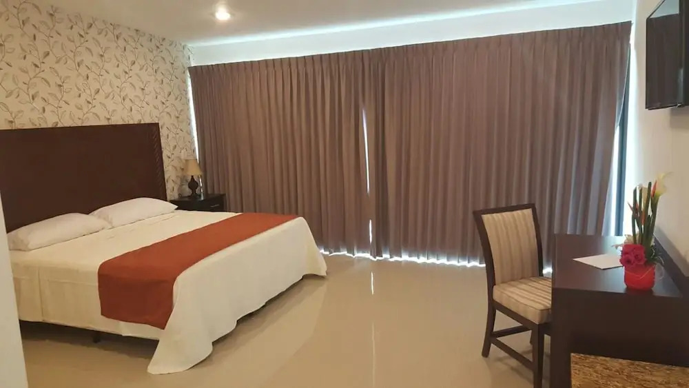 Hotel Roazi