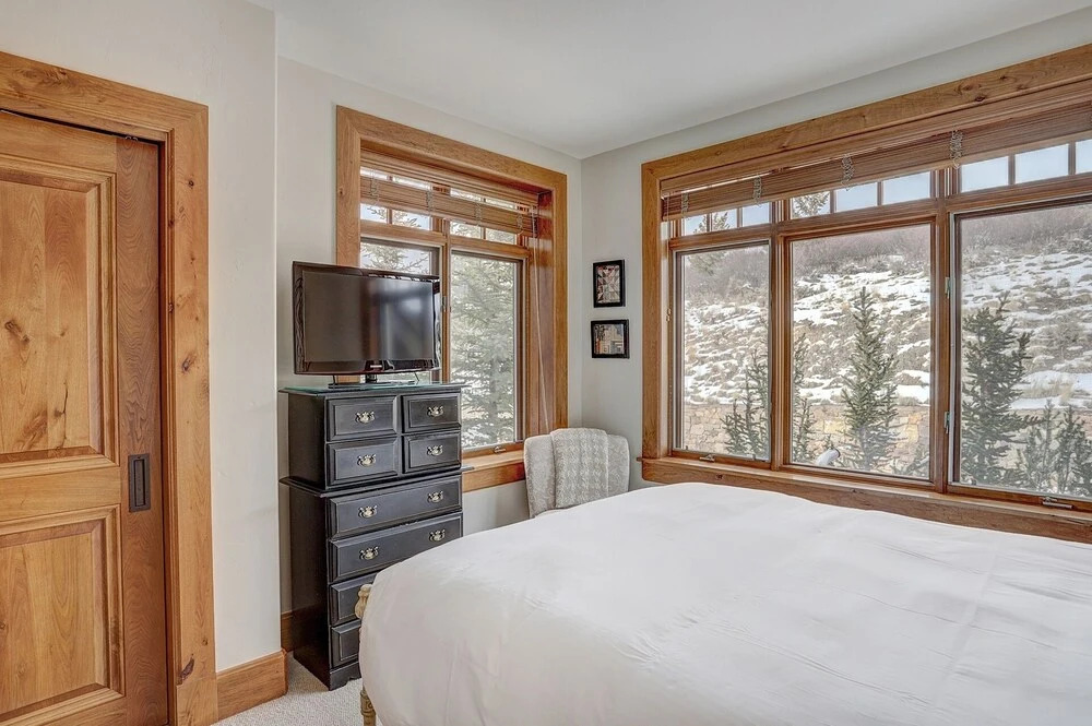 4br Ski In/ski Out The Top Of Bachelor Gulch 4 Bedroom Condo by RedAwning