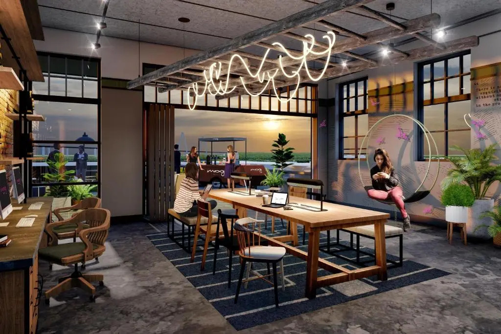 Moxy Charleston Downtown