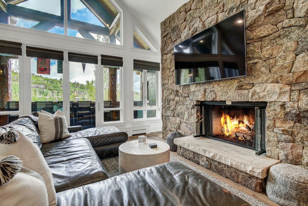 Bachelor Gulch Village by Vail Resorts