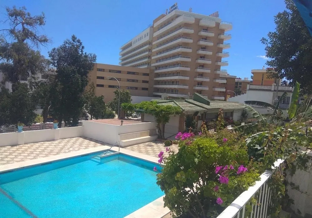 Apartment with One Bedroom in Torremolinos, with Pool Access And Furnished Terrace - 500 M From the Beach