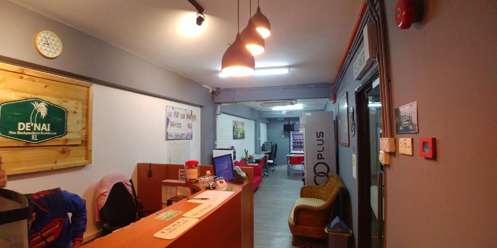DENAI The Backpackers Residence